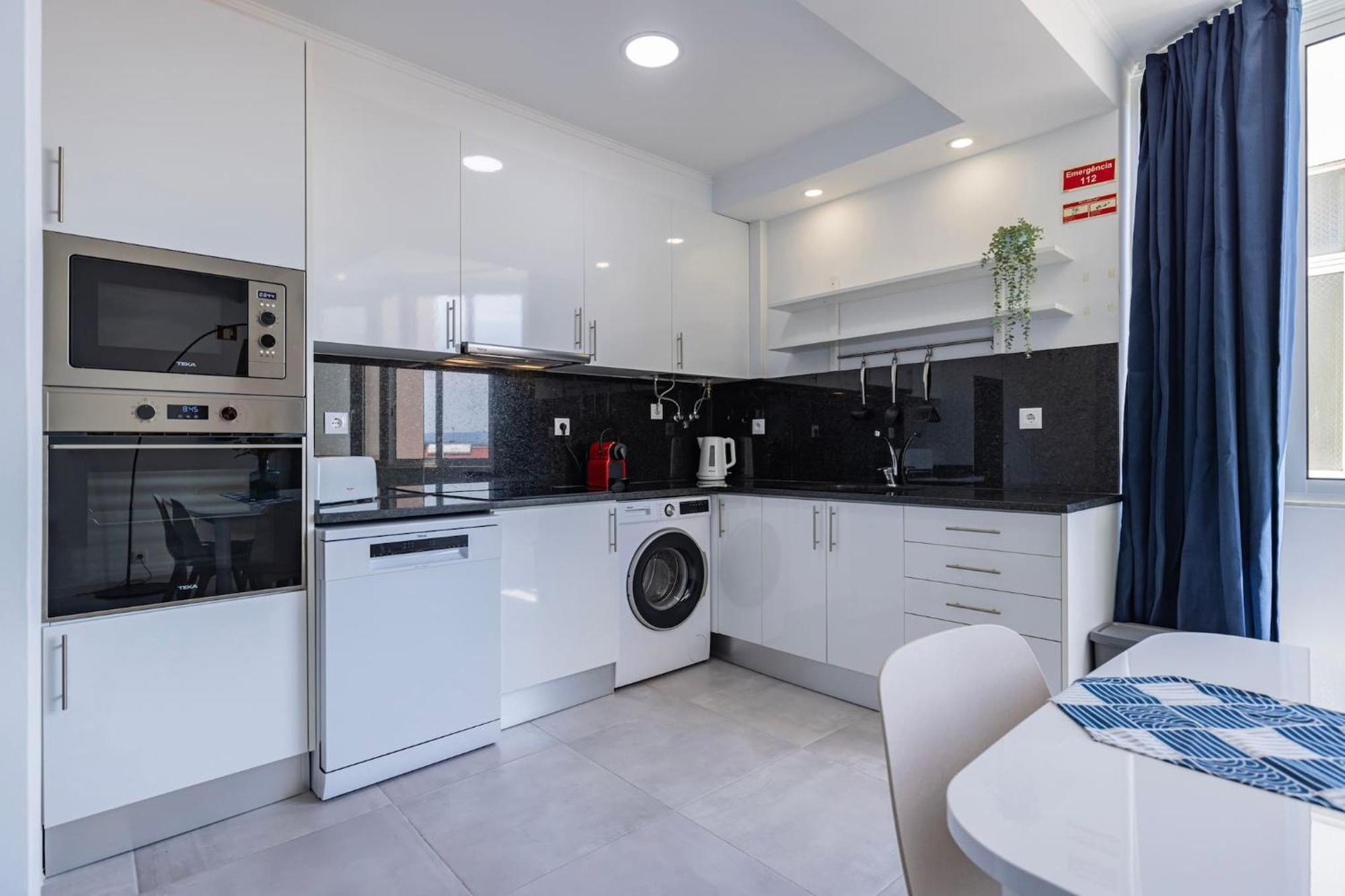 Urban Elegance Apartment อัลมาดา ภายนอก รูปภาพ