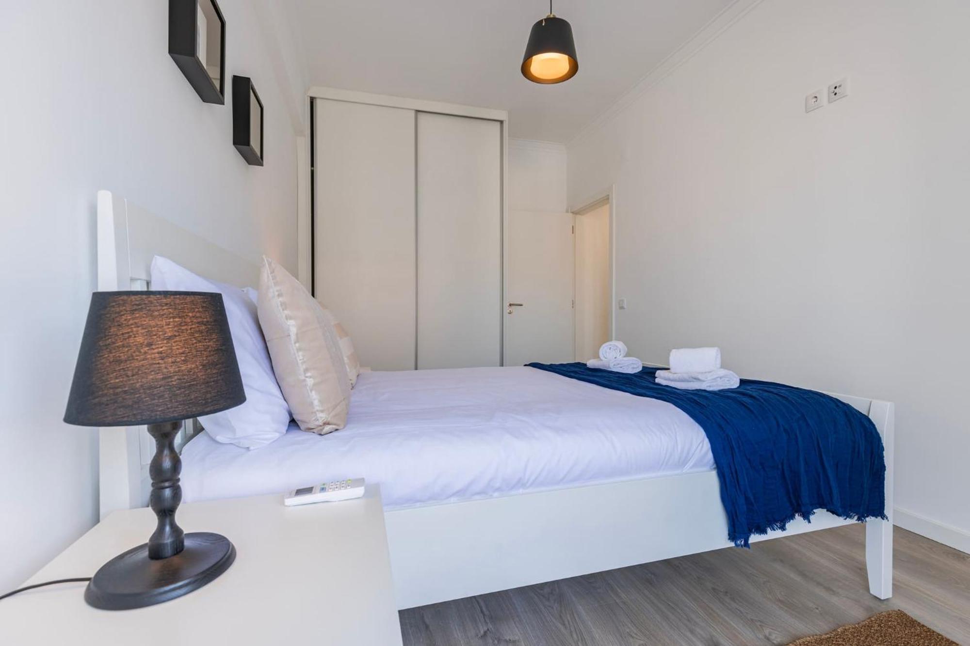 Urban Elegance Apartment อัลมาดา ภายนอก รูปภาพ