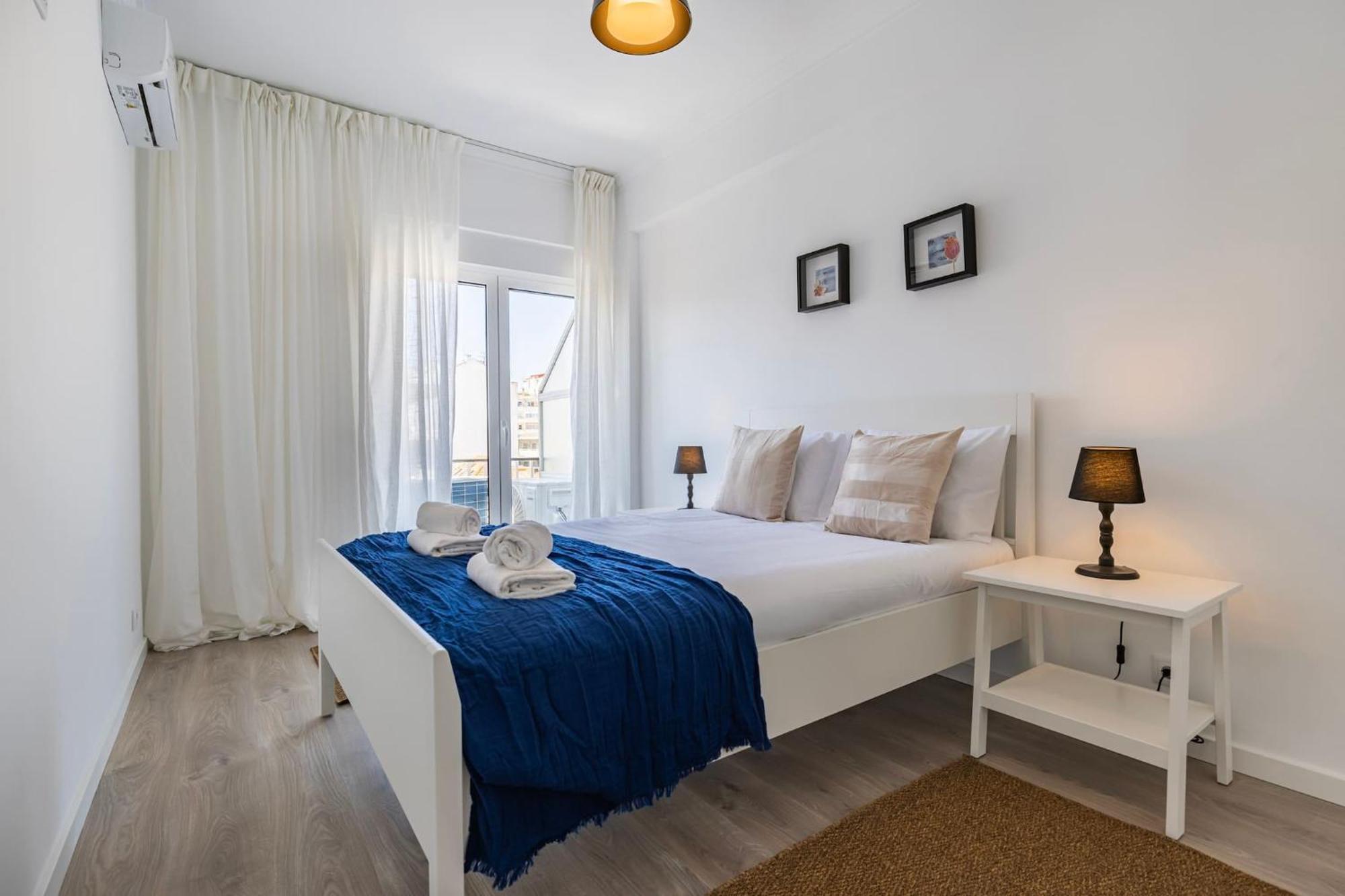 Urban Elegance Apartment อัลมาดา ภายนอก รูปภาพ